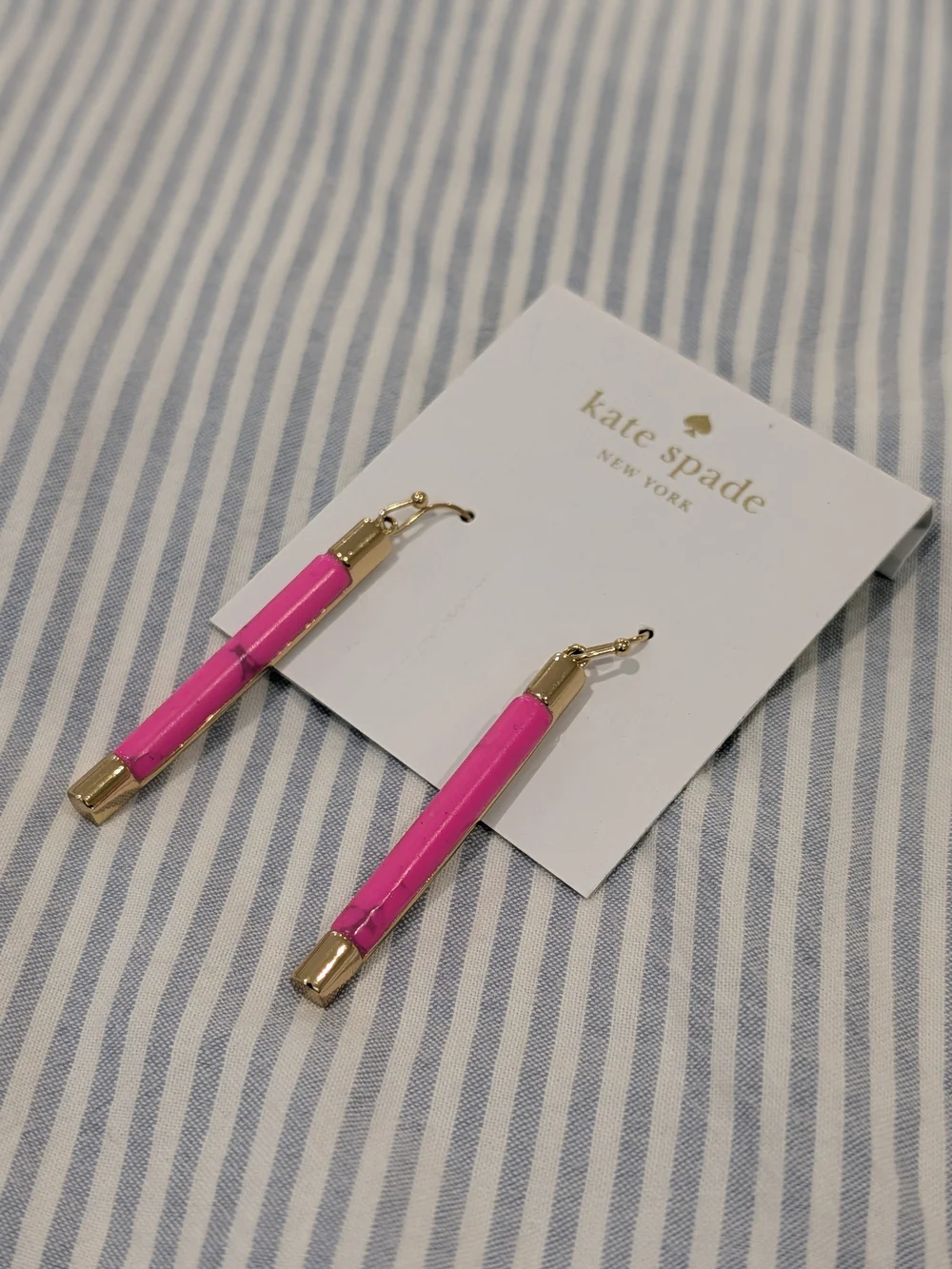 kate spade Bright Pink Marble and Gold Dangle Earrings NWT